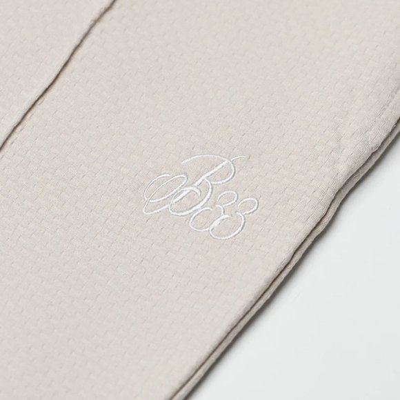 Bee Inspired Rodrigo T-Shirt - Oatmeal, BRAND NEW - Picture 4 of 5